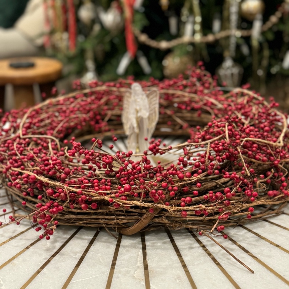 RED BERRY  WREATH: - Picture 2 of 10